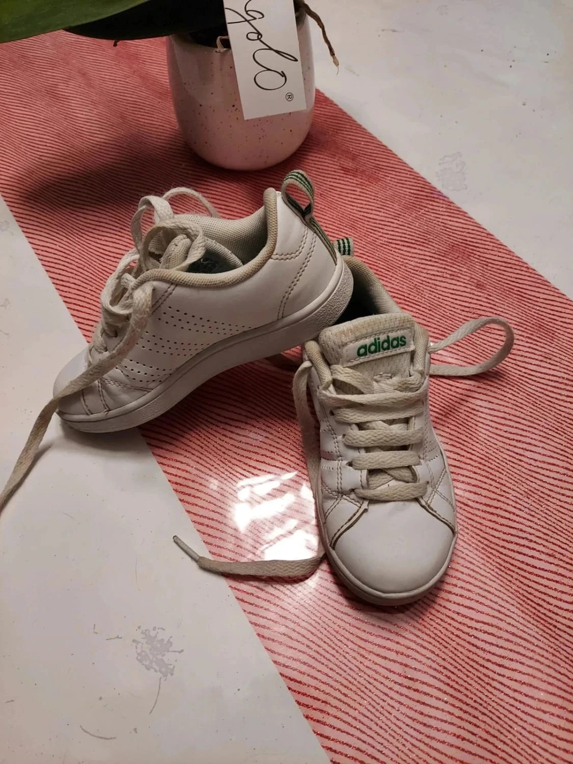 Basket adidas pointure 28 1/2
